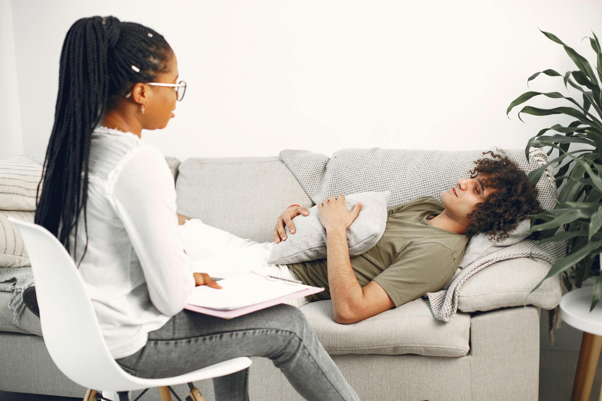 Why CBT Helps with Decision Paralysis (And How to Start Using It)